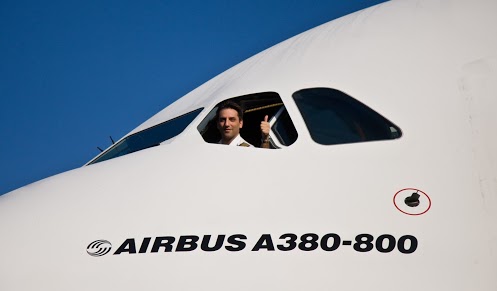 This gentleman clearly feels Emirates would benefit from more social media presence. Do you?